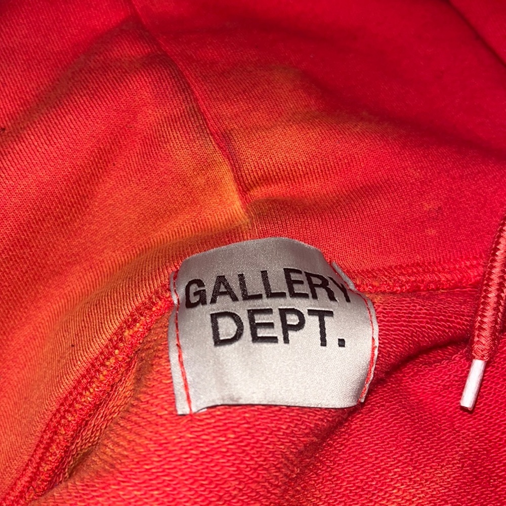 Real deal gallery tap in